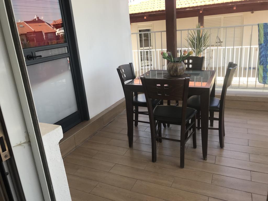 شقة Charming Unit With Pool And Great Amenities ريشون لتسيون المظهر الخارجي الصورة