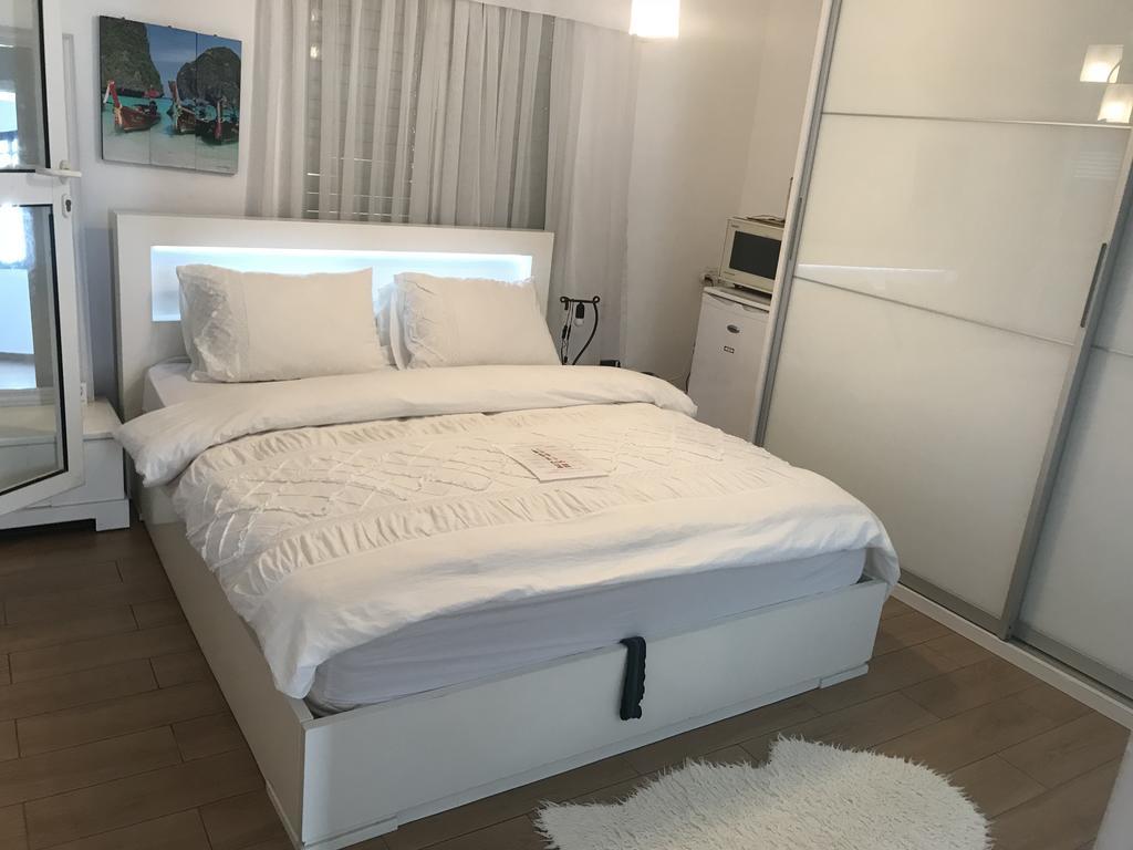 شقة Charming Unit With Pool And Great Amenities ريشون لتسيون المظهر الخارجي الصورة