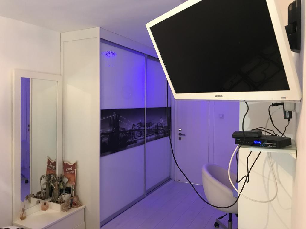 شقة Charming Unit With Pool And Great Amenities ريشون لتسيون المظهر الخارجي الصورة
